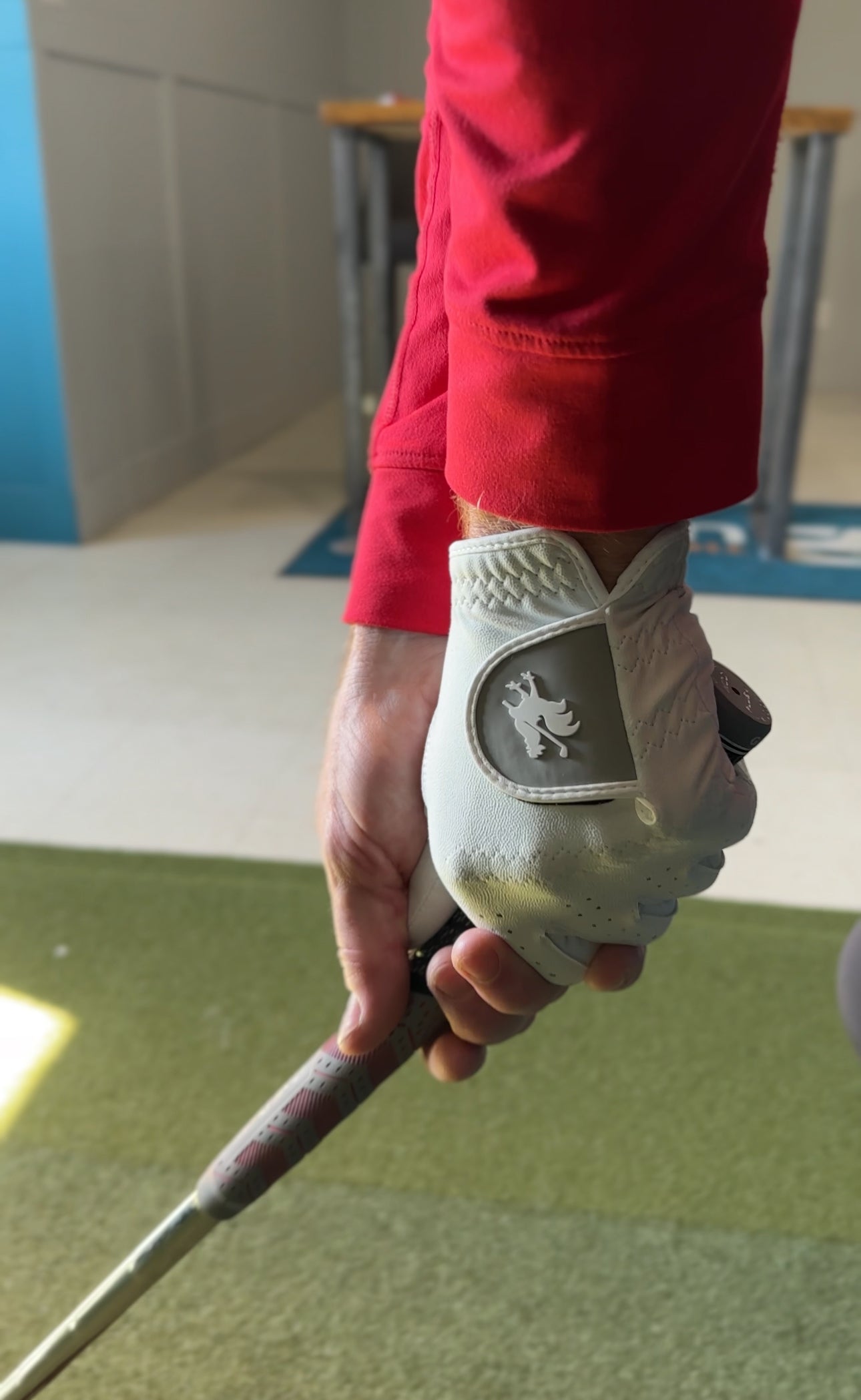 The Simster Gloves USA - Red Rooster Golf Inc.