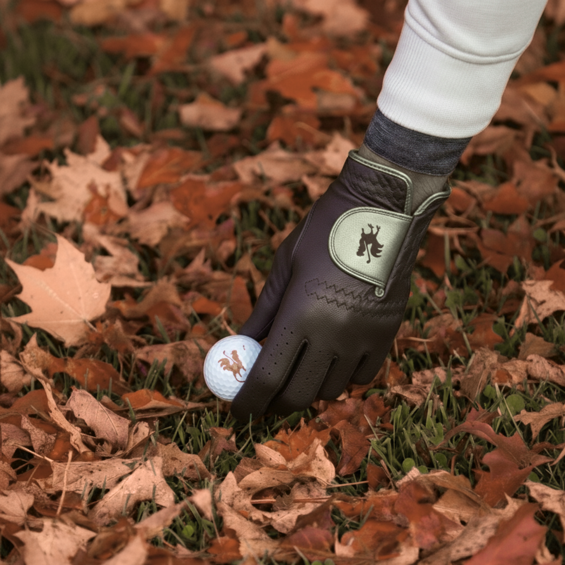 The Brawny Gloves USA - Red Rooster Golf Inc.