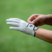 The Scots Silver 2.0 Gloves USA - Red Rooster Golf Inc.