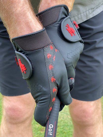 man wearing Rain Rooster golf glove while playing